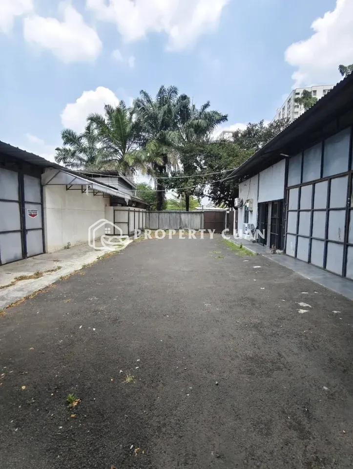 Gudang dijual di Serpong Utara - Tampak Samping