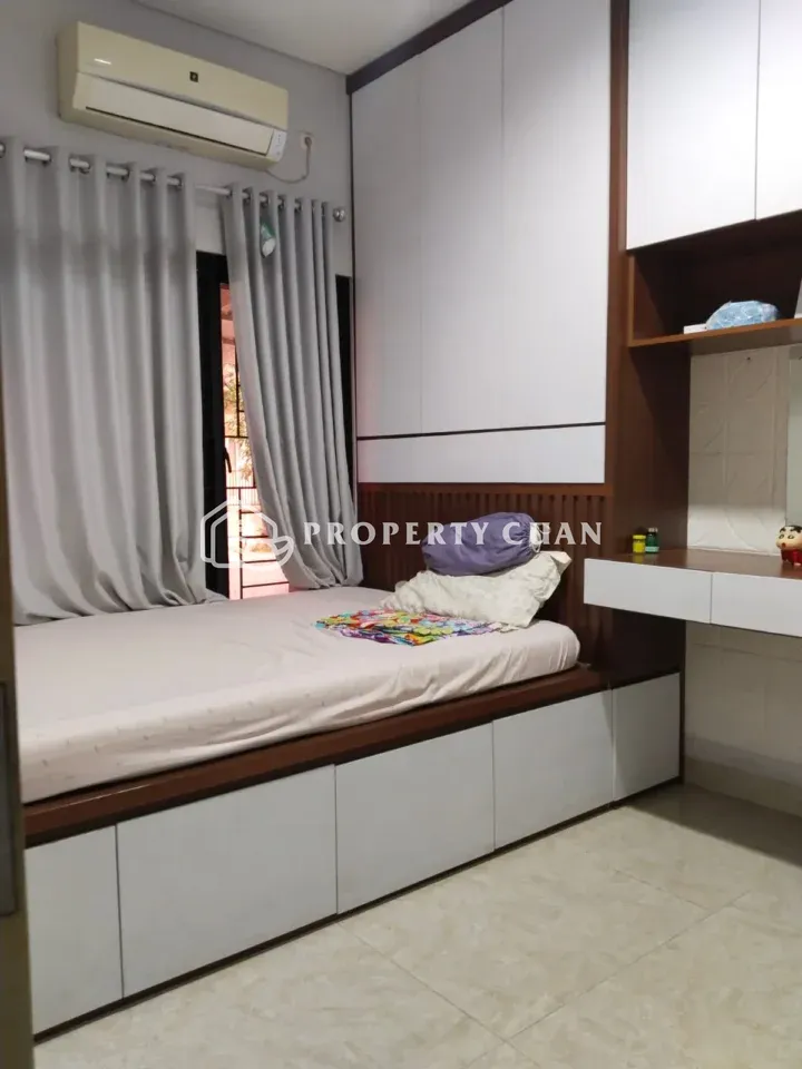 Rumah dijual di Griya Sutera, Alam Sutera - Kamar Tidur