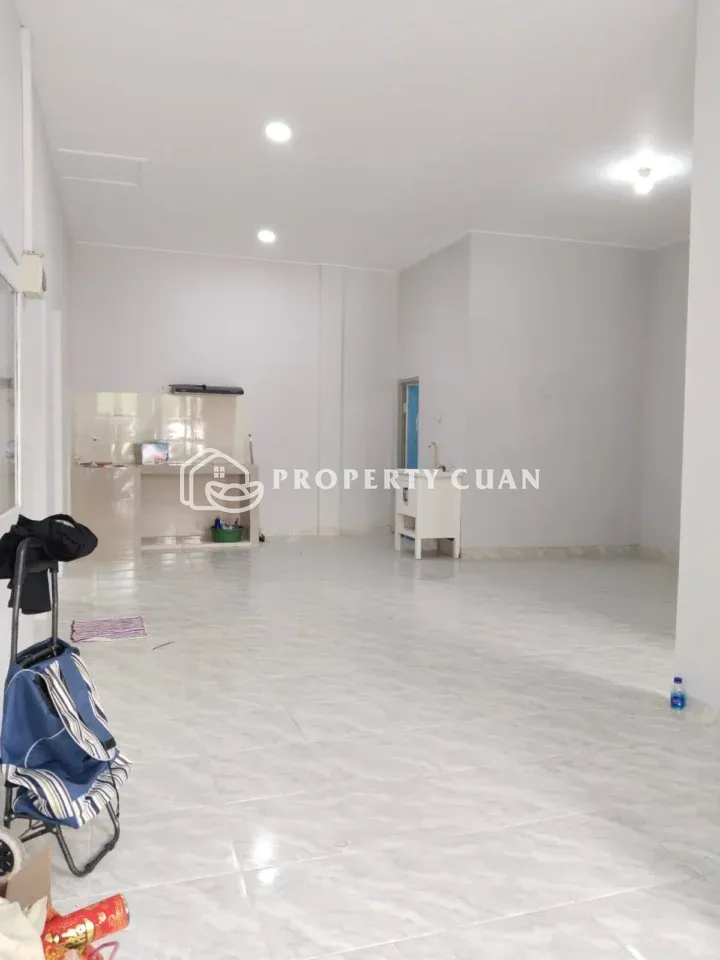 Rumah disewakan di Citra 2 Extension, Citra Jakarta Barat - Ruang Keluarga