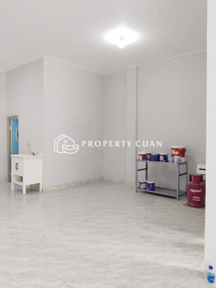 Rumah disewakan di Citra 2 Extension, Citra Jakarta Barat - Ruang Makan