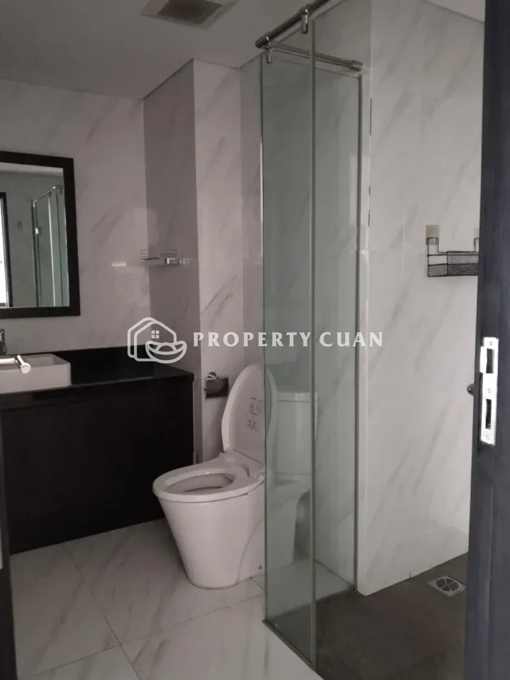 Apartemen dijual di The Branz, BSD - Kamar Mandi