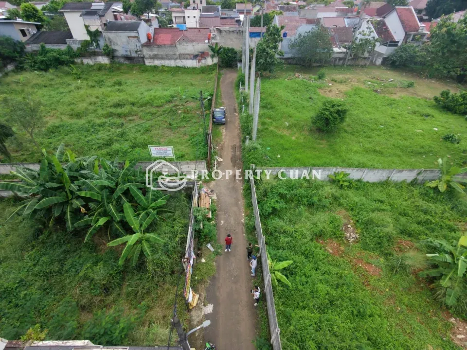 Tanah dijual di Jl. Hasanrika, BSD - Jalan Depan