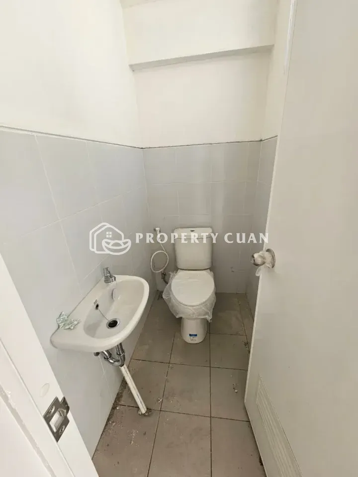 Ruko disewakan di Citra Garden Serpong - Kamar Mandi
