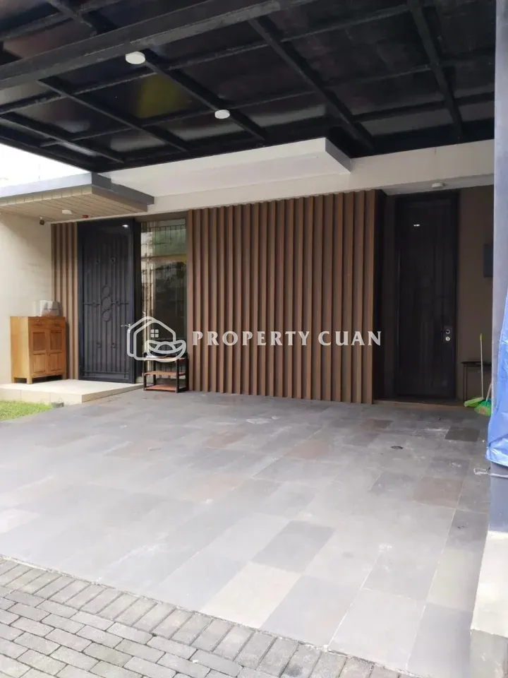 Rumah dijual di Keia, BSD - Carport