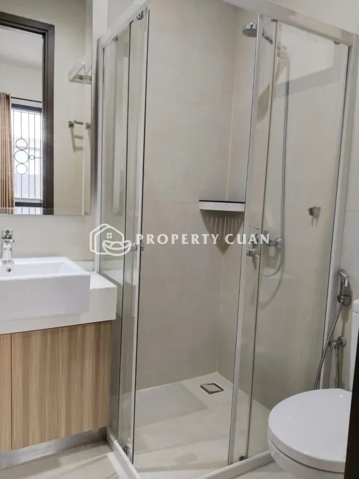 Rumah dijual di Keia, BSD - Kamar Mandi 4