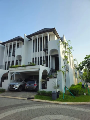 Rumah Dijual di Aether, BSD — 3 KT, LT 96 m²