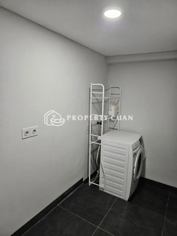 Rumah dijual di Aether, BSD - Area Laundry