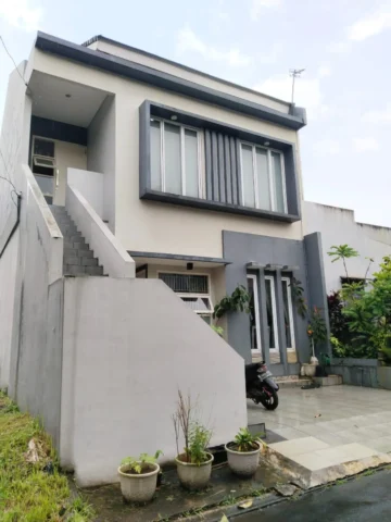 Rumah dijual di Kencana Loka 2 Ext, BSD - Tampak Depan 2