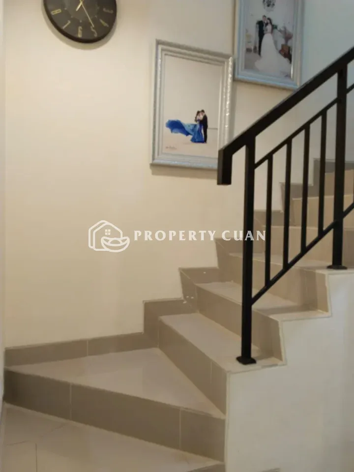 Rumah dijual di Serpong Garden 1, Citra Garden Serpong - Tangga