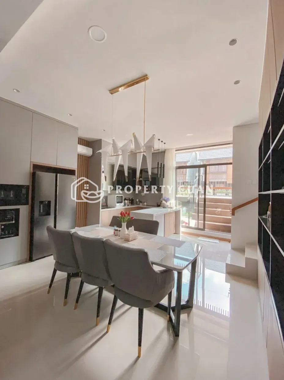 Rumah dijual di Caelus, BSD - Ruang Makan