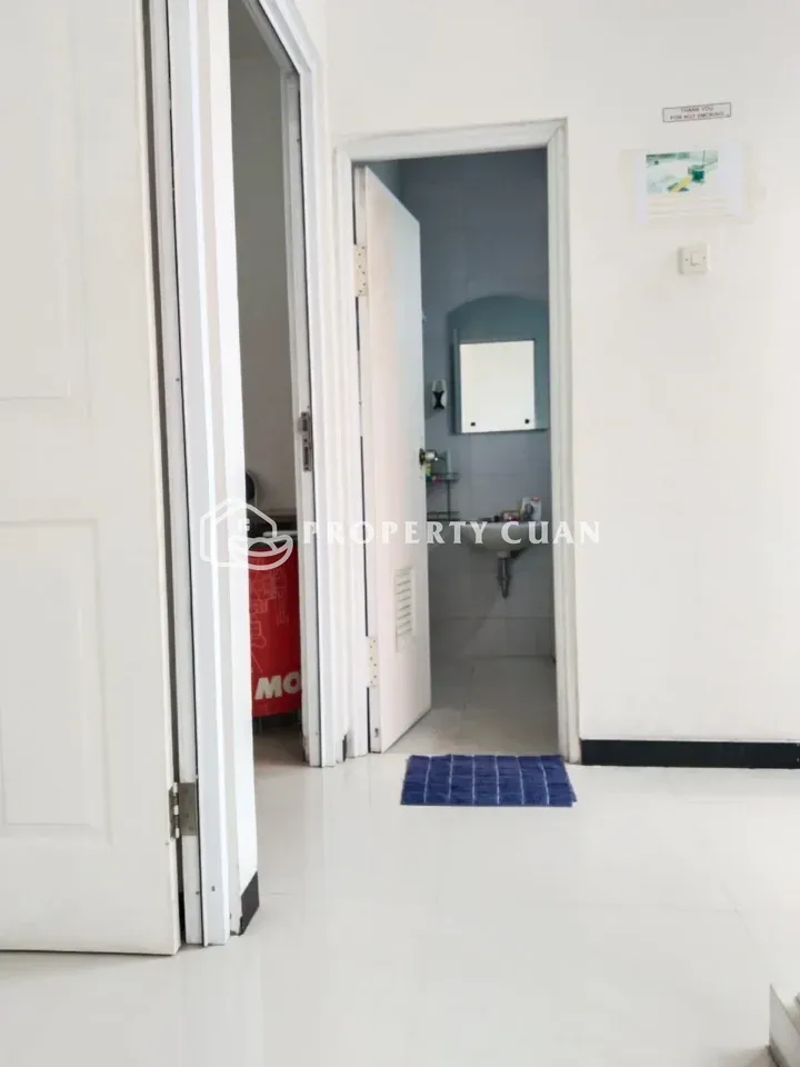 Rumah dijual di Magnolia Park 3, Cipondoh - Kamar Mandi