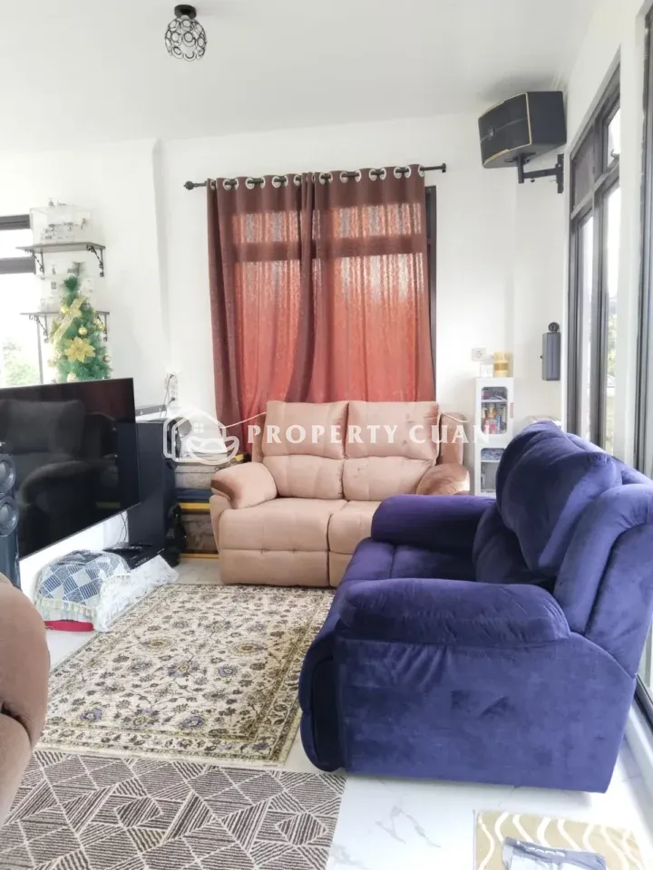 Rumah dijual di Tretes, CARINGIN - Ruang Keluarga