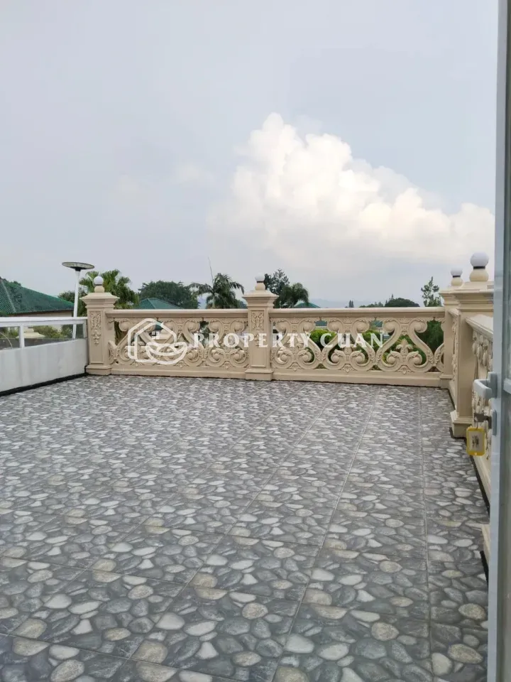 Rumah dijual di Tretes, CARINGIN - Rooftop
