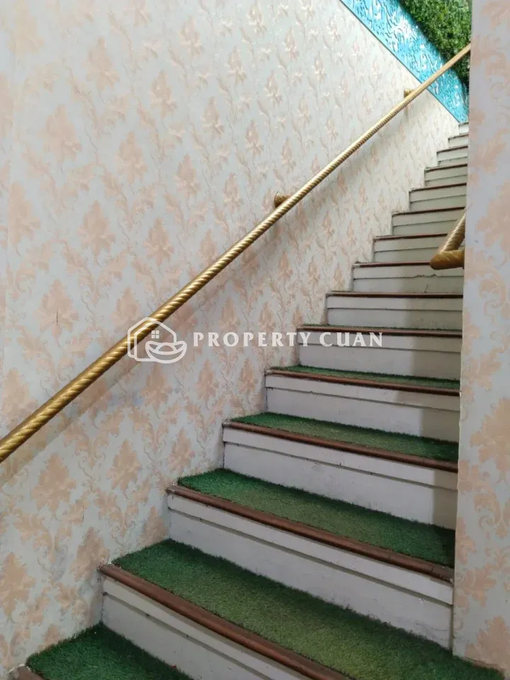 Kost dijual di Hotel Sky Garden, KUJANGSARI - Tangga