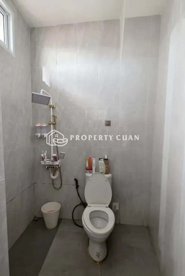Rumah dijual di Catalina, Gading Serpong - Kamar Mandi 2