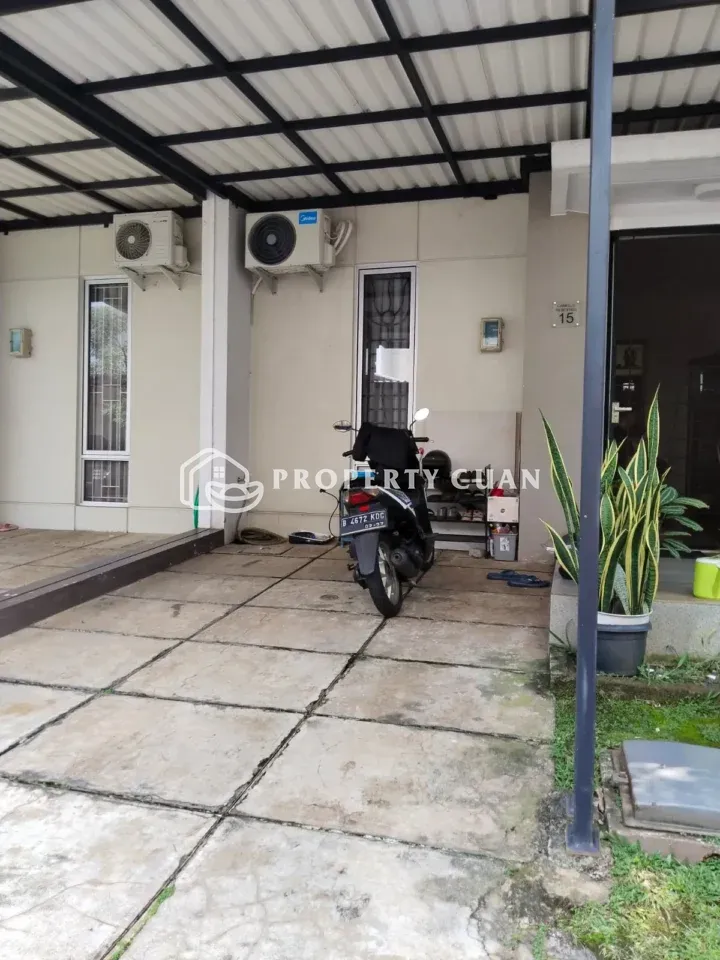 Rumah dijual di Carillo, Gading Serpong - Carport