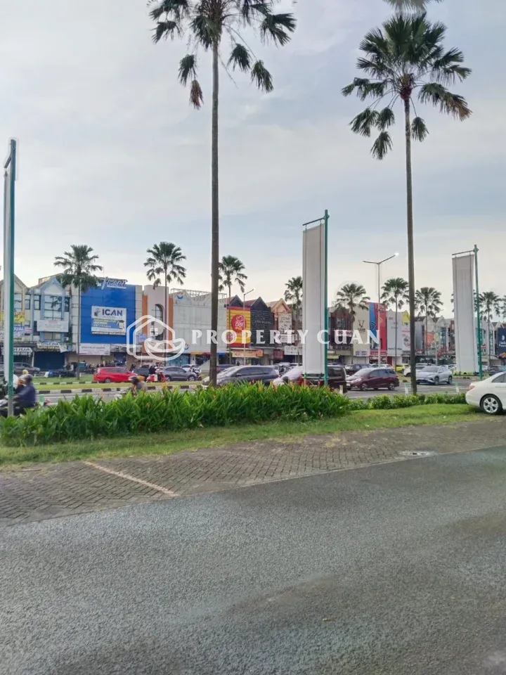Ruko dijual di Boulevard Businness Park, Gading Serpong - Lingkungan 2