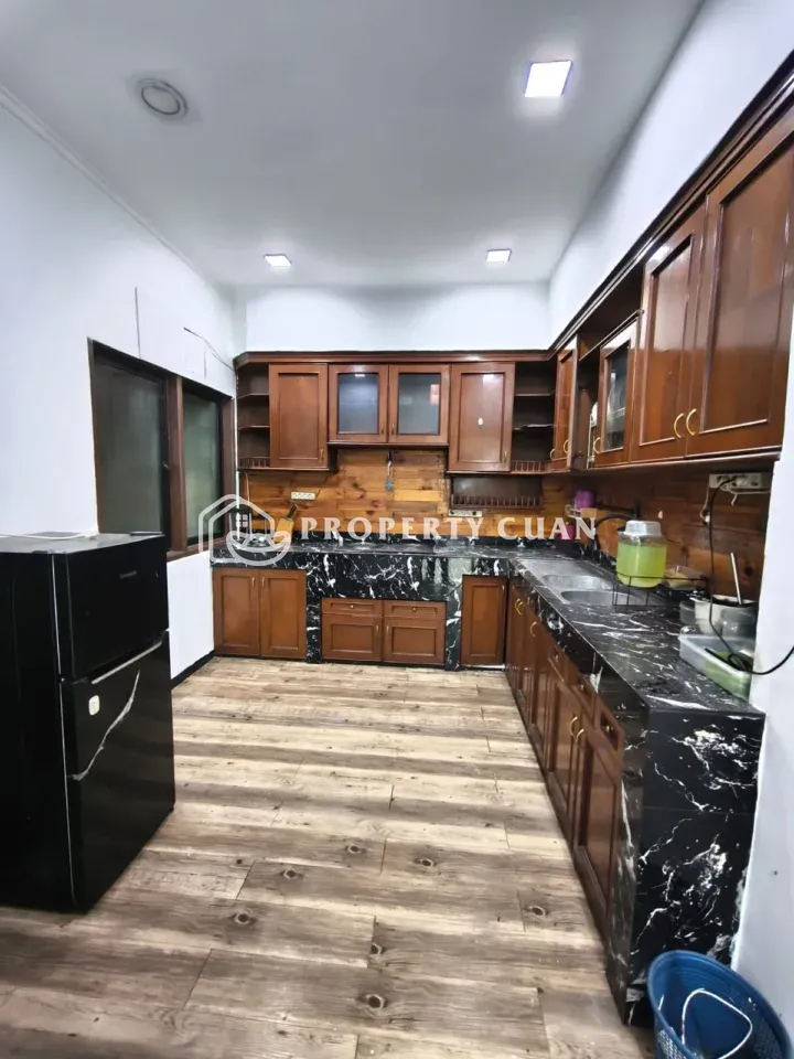 Ruko dijual di Ruko 1 B, Gading Serpong - Dapur