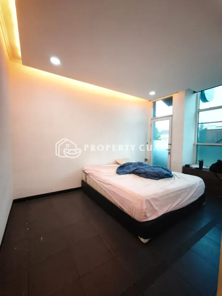 Ruko dijual di Ruko 1 B, Gading Serpong - Kamar Tidur