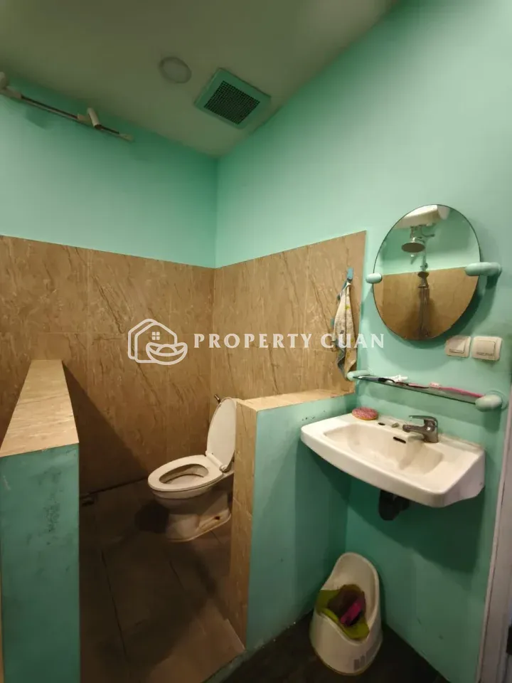 Ruko dijual di Ruko 1 B, Gading Serpong - Kamar Mandi 3