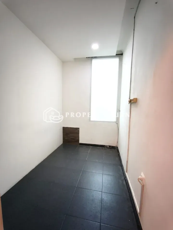 Ruko dijual di Ruko 1 B, Gading Serpong - Ruang Kerja