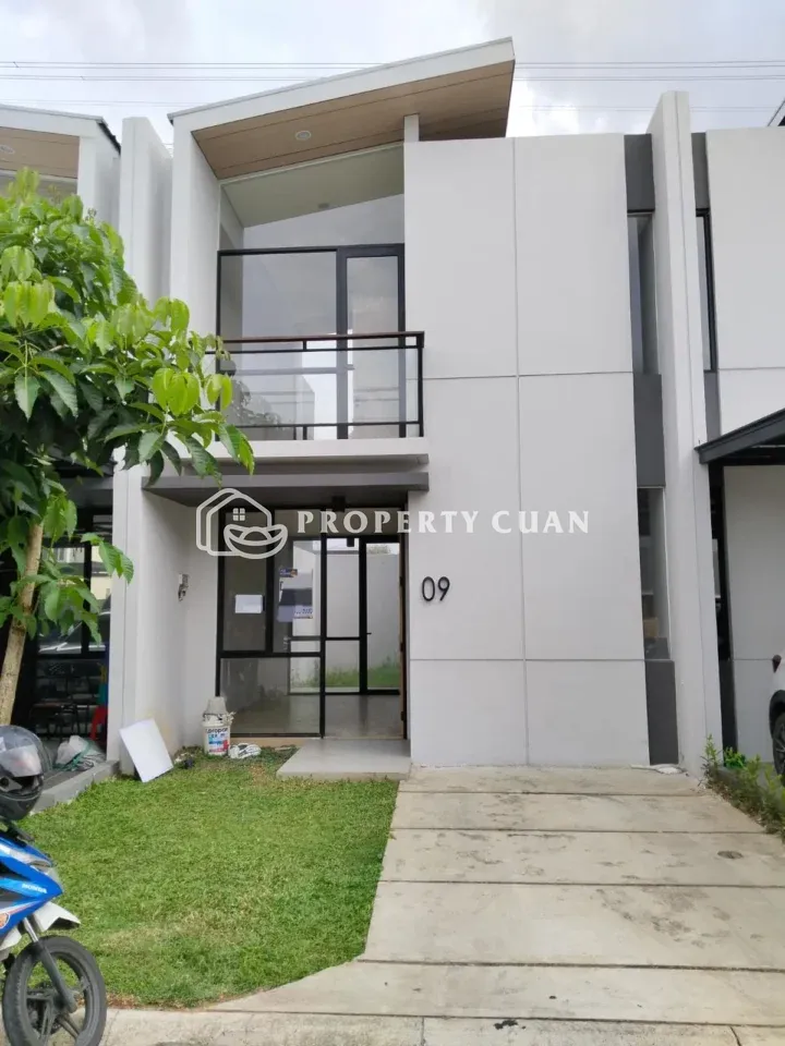Rumah dijual di Cendana Gard'n, Karawaci - Tampak Depan