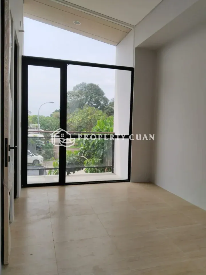 Rumah dijual di Cendana Gard'n, Karawaci - Balkon
