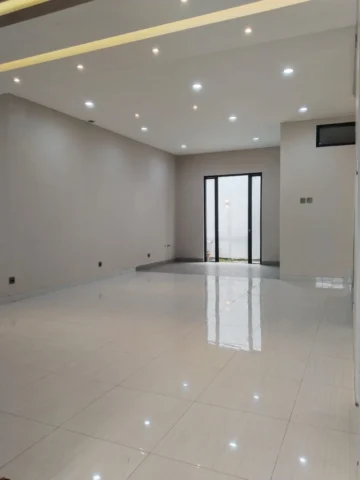 Rumah dijual di Bougenville Graha Raya, Alam Sutera - Ruang Tamu