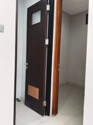 Rumah dijual di Bougenville Graha Raya, Alam Sutera - Area Gudang