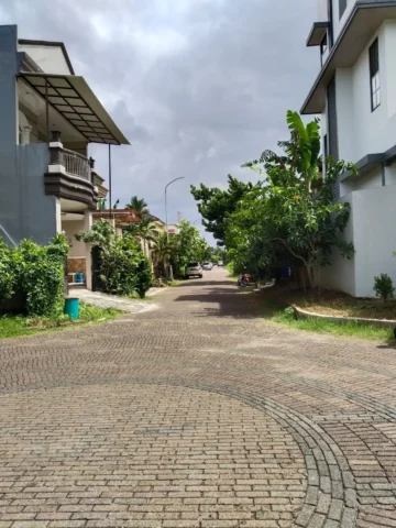 Rumah dijual di Modernland Jln Mahkota, Modernland - Jalan Depan
