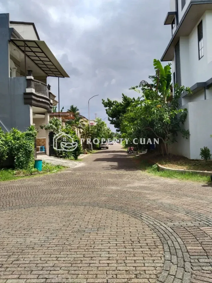 Rumah dijual di Modernland Jln Mahkota, Modernland - Jalan Depan