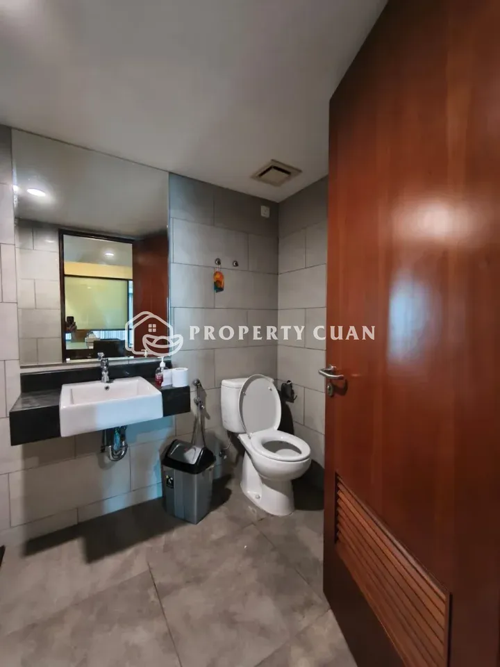 Kantor dijual di Soho Roseville, BSD - Kamar Mandi