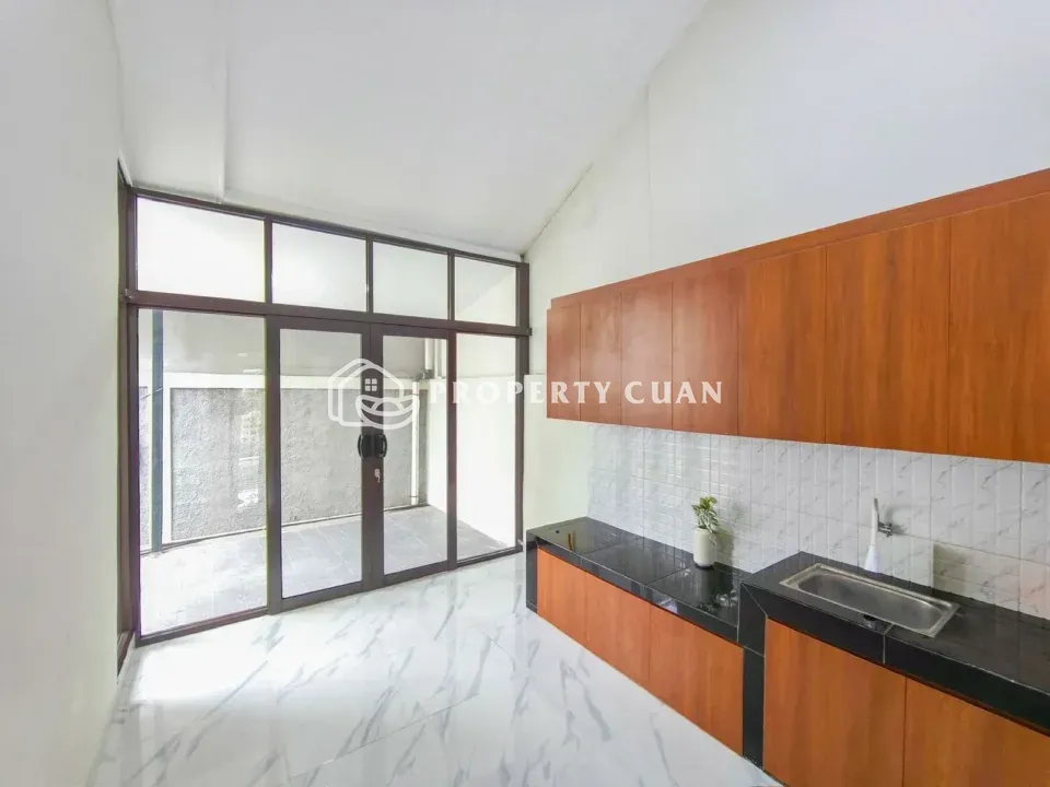 Rumah dijual di Karawaci Residence, Gading Serpong - Dapur
