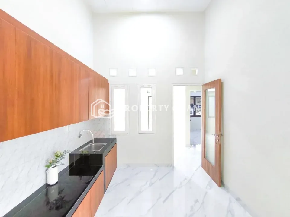 Rumah dijual di Karawaci Residence, Gading Serpong - Dapur 2