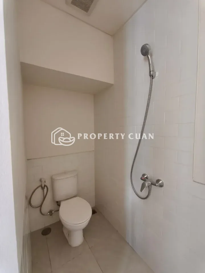 Rumah dijual di Cityzen Hills, Gading Serpong - Kamar Mandi 3
