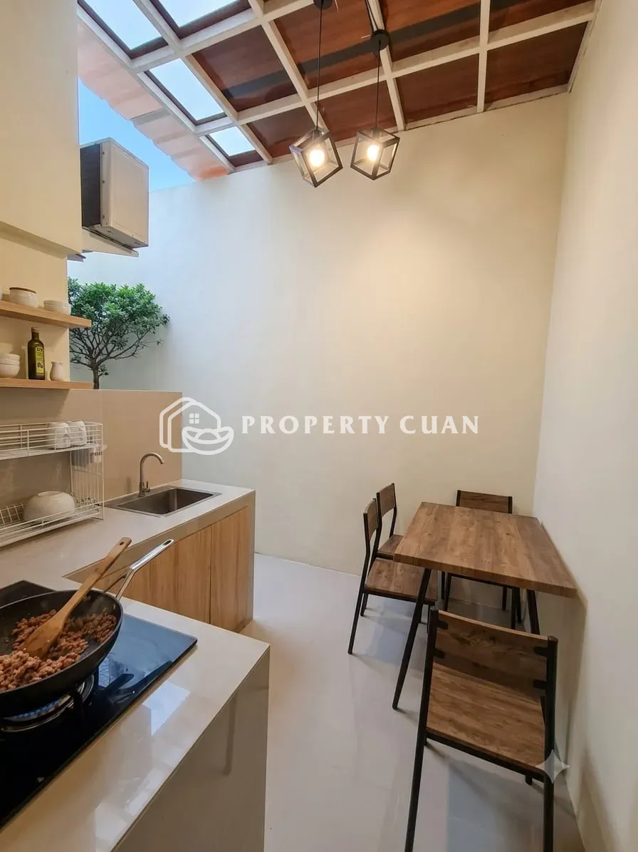 Rumah dijual di Michelia, Kembangan - Dapur