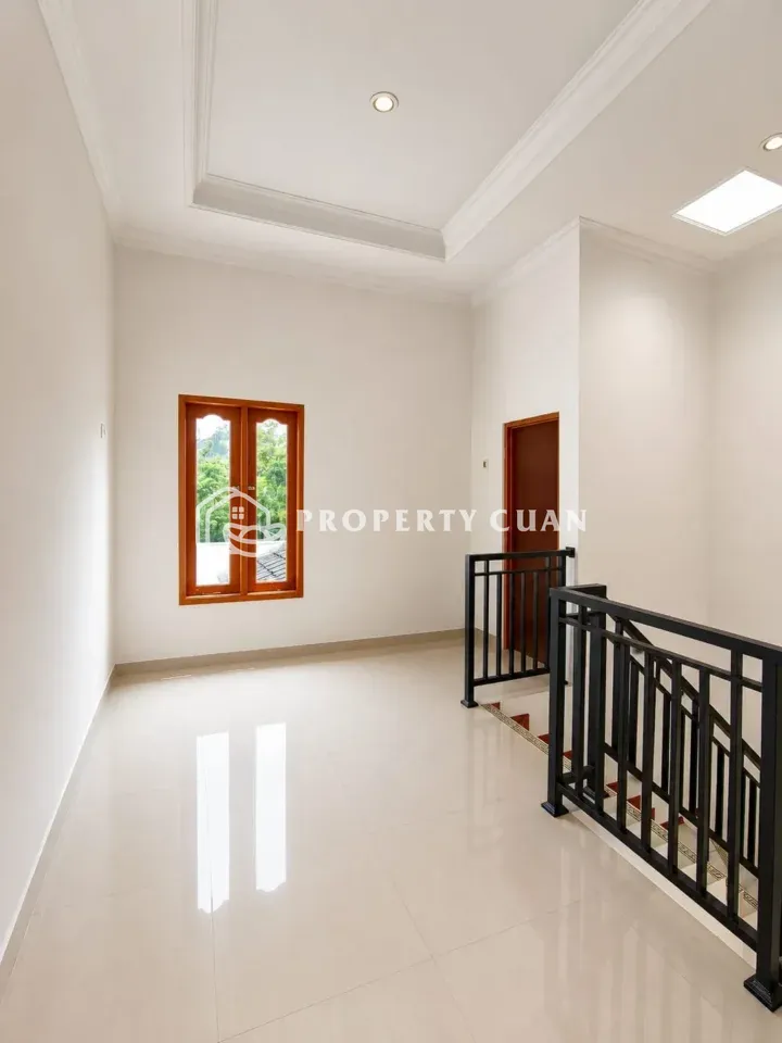 Rumah dijual di Telaga Mediterania, CIKUPA - Tangga