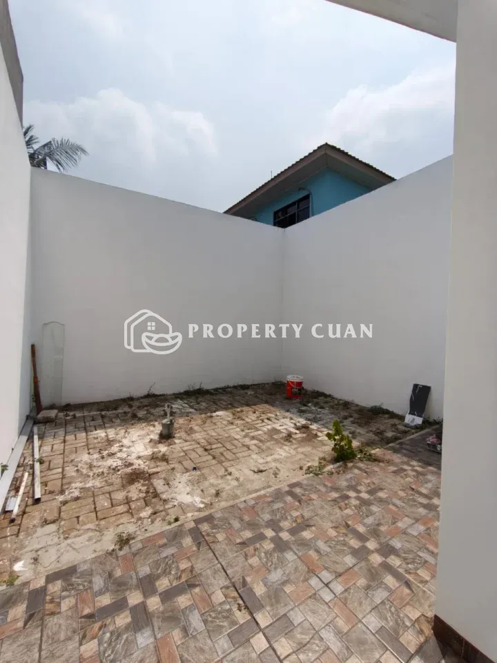 Rumah dijual di Telaga Mediterania, CIKUPA - Taman
