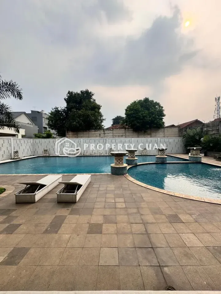Kavling Residensial dijual di Sutera Victoria, Alam Sutera - Kolam Renang