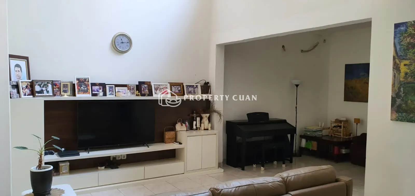 Rumah Dijual di Sutera Narada, Alam Sutera — 4 KT, LT 240 m²
