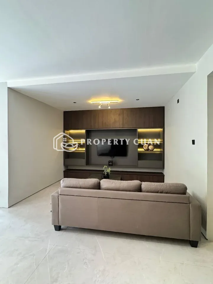 Rumah dijual di Sutera Feronia, Alam Sutera - Ruang Keluarga