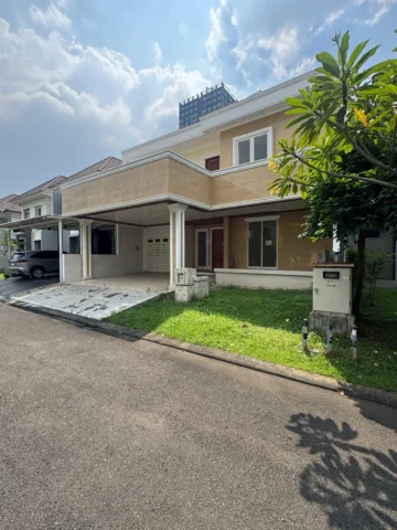 Rumah dijual di Sutera Mentari, Alam Sutera - Tampak Samping