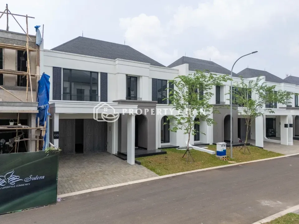 Rumah dijual di The Gramercy, Alam Sutera - Tampak Depan 2