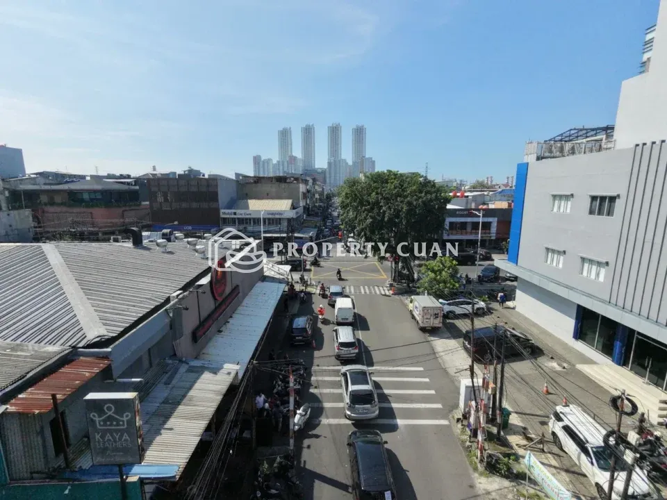 Ruko dijual di Jl. Muara Karang Raya, Muara Karang - Lingkungan