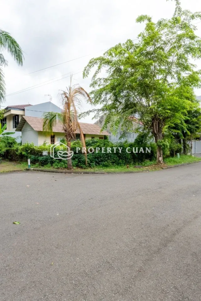 Kavling Residensial dijual di Puri Indah, Puri - Jalan Depan