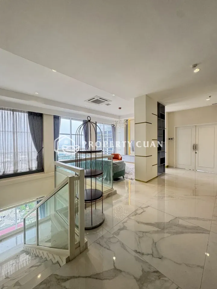 Apartemen dijual di Somerset Berlian, Permata Hijau - Tangga
