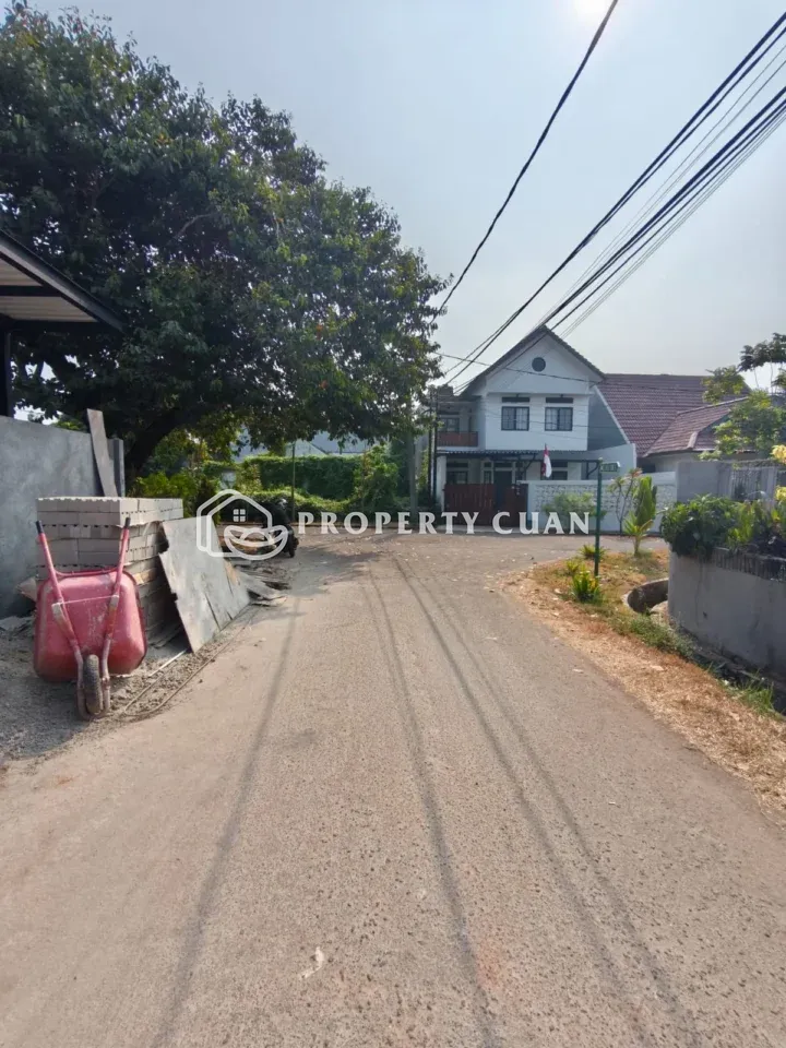 Kost dijual di Giri Loka, BSD - Jalan Depan