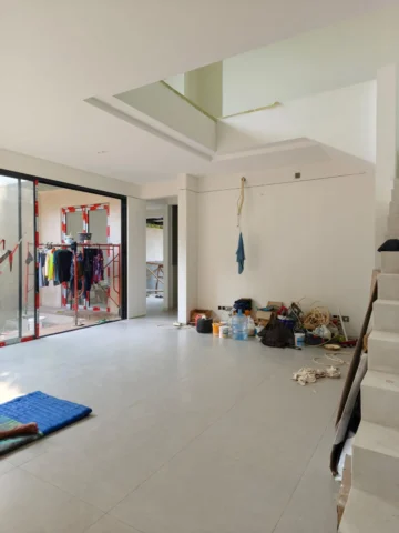 Kost dijual di Giri Loka, BSD - Ruang Keluarga