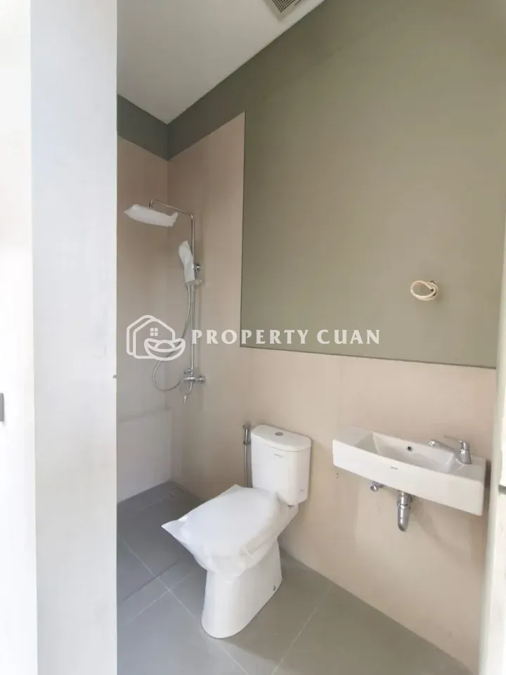 Kost dijual di Giri Loka, BSD - Kamar Mandi 2
