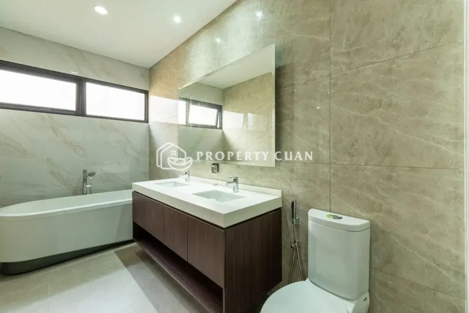 Rumah dijual di Kanade, BSD - Kamar Mandi 2